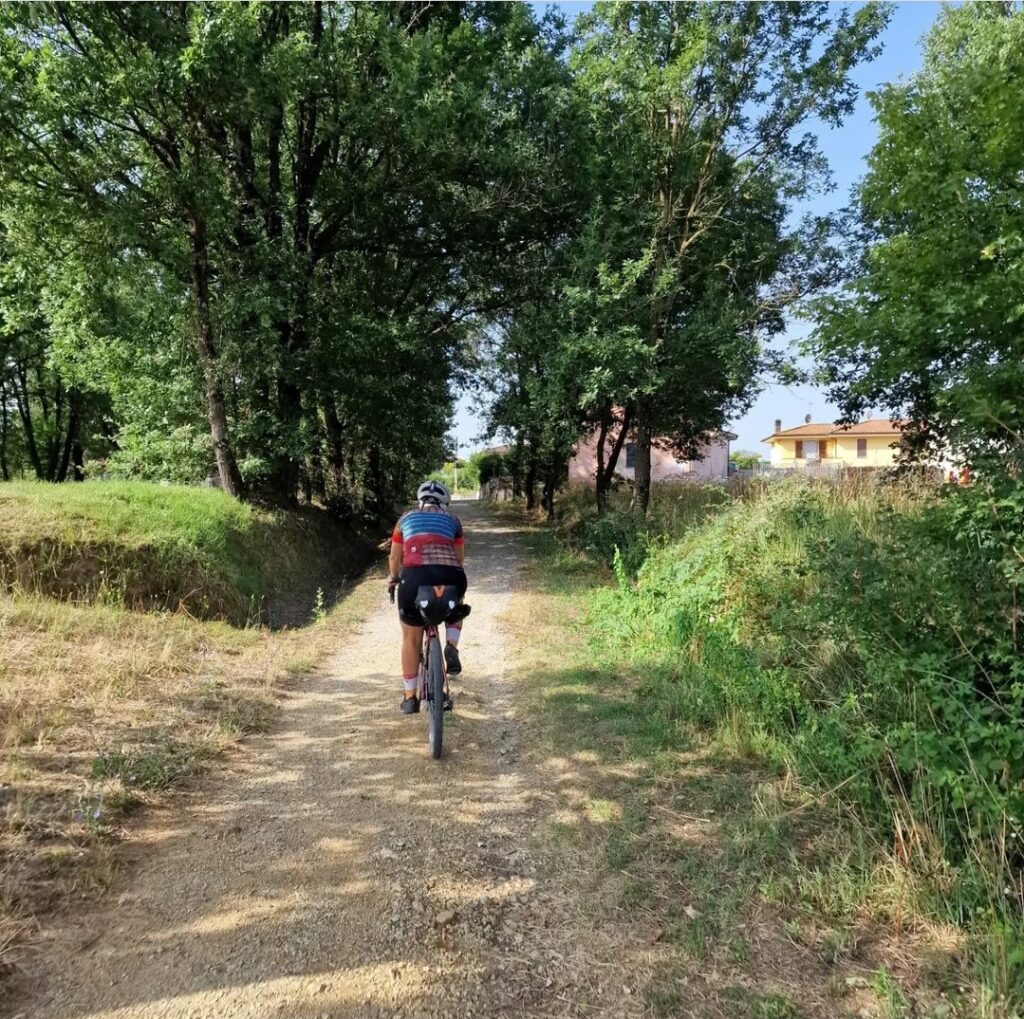 La Via Francigena in bici Il racconto delle Cicliste del Sasso